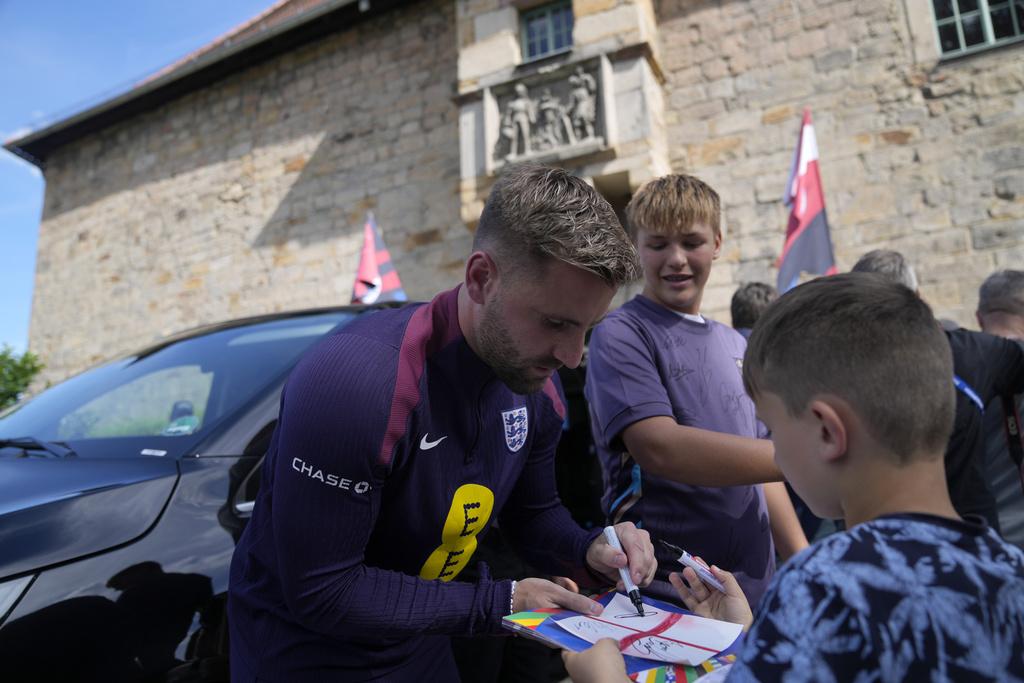 勞基梳爾代表英格蘭出席賽前記者會,或許是在四強出任正選的先兆?(美聯社)