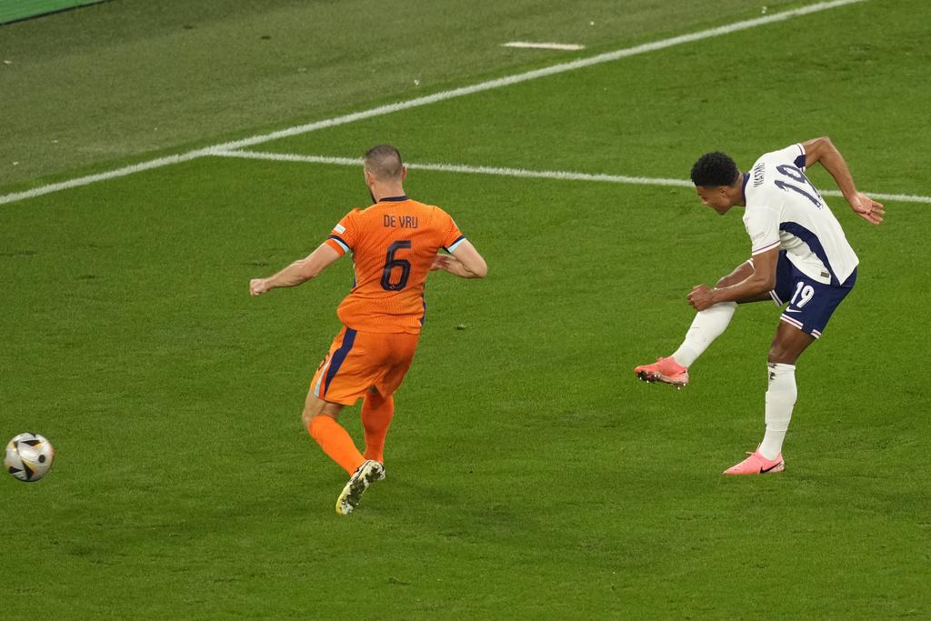 奧尼屈堅斯後備上陣不足十分鐘便建功,一腳將英格蘭帶入決賽。(美聯社)