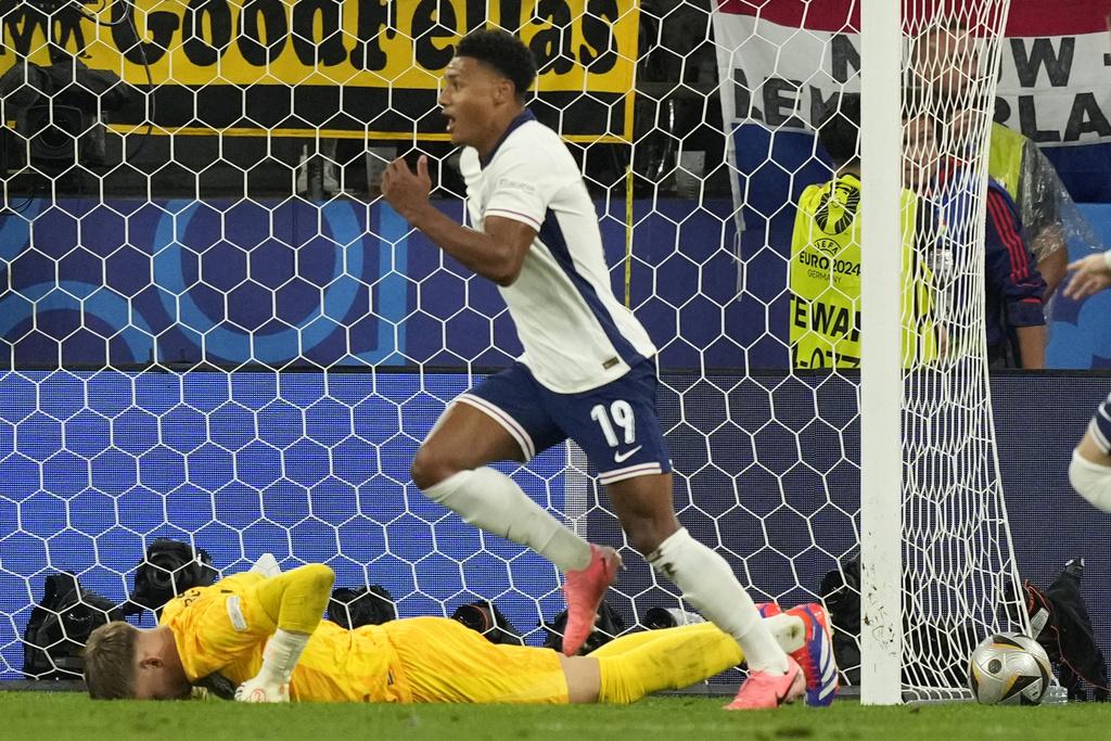 奧尼屈堅斯後備上陣不足十分鐘便建功,一腳將英格蘭帶入決賽。(美聯社)