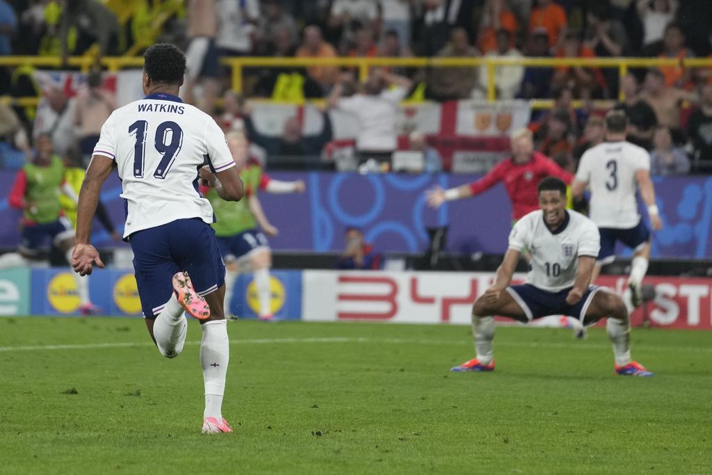 奧尼屈堅斯後備上陣不足十分鐘便建功,一腳將英格蘭帶入決賽。(美聯社)