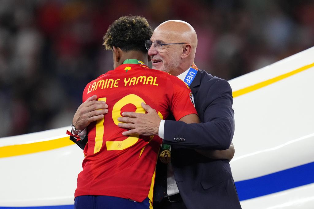 迪拉富安迪深得球員歡迎,造就隊內團結。(美聯社)