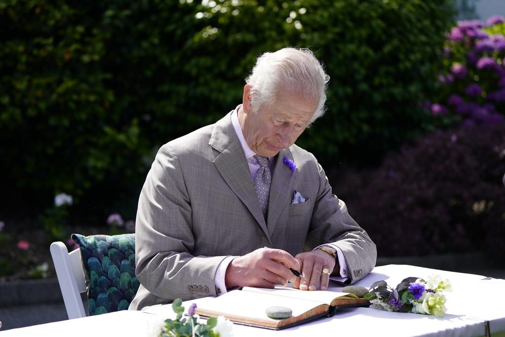 患癌的查理斯近日現身公開場合,精神狀況良好。(美聯社)