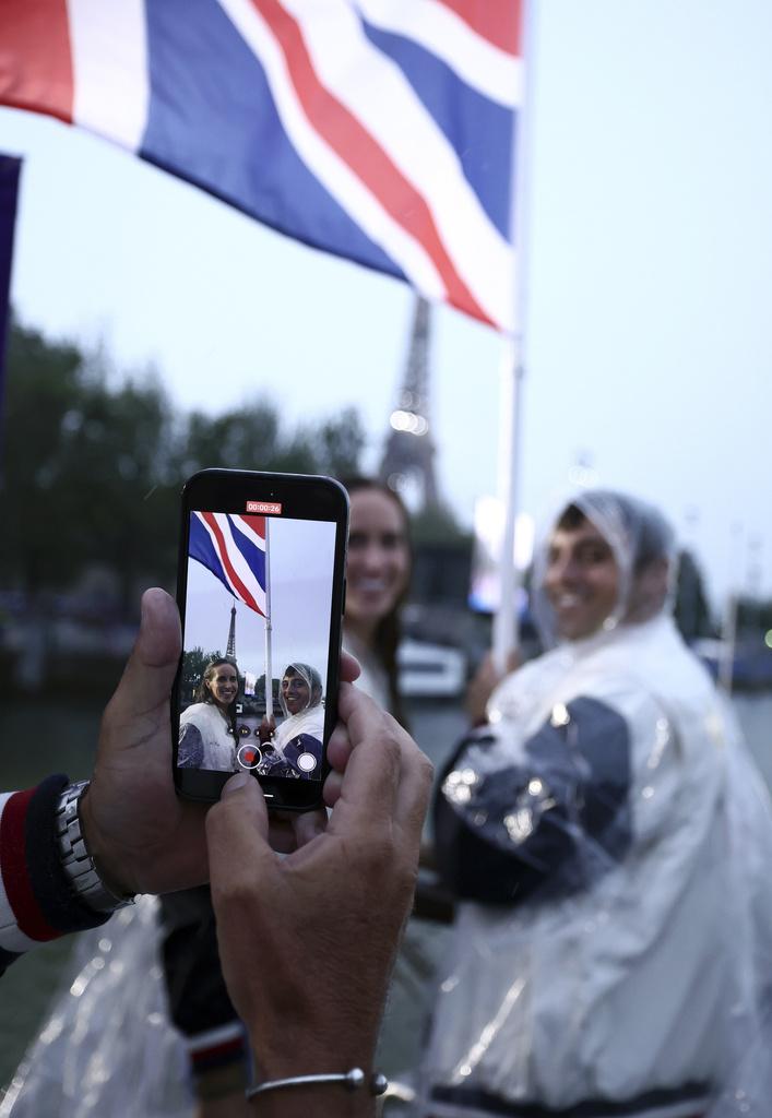 上屆奪金的戴利,今屆將五度出戰奧運,更成為英國持旗手。(美聯社)