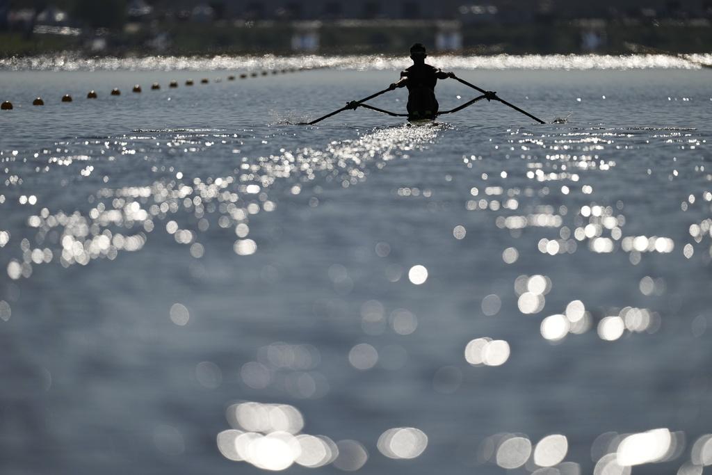 香港賽艇代表趙顯臻在復活賽取得次名晉級。(美聯社)