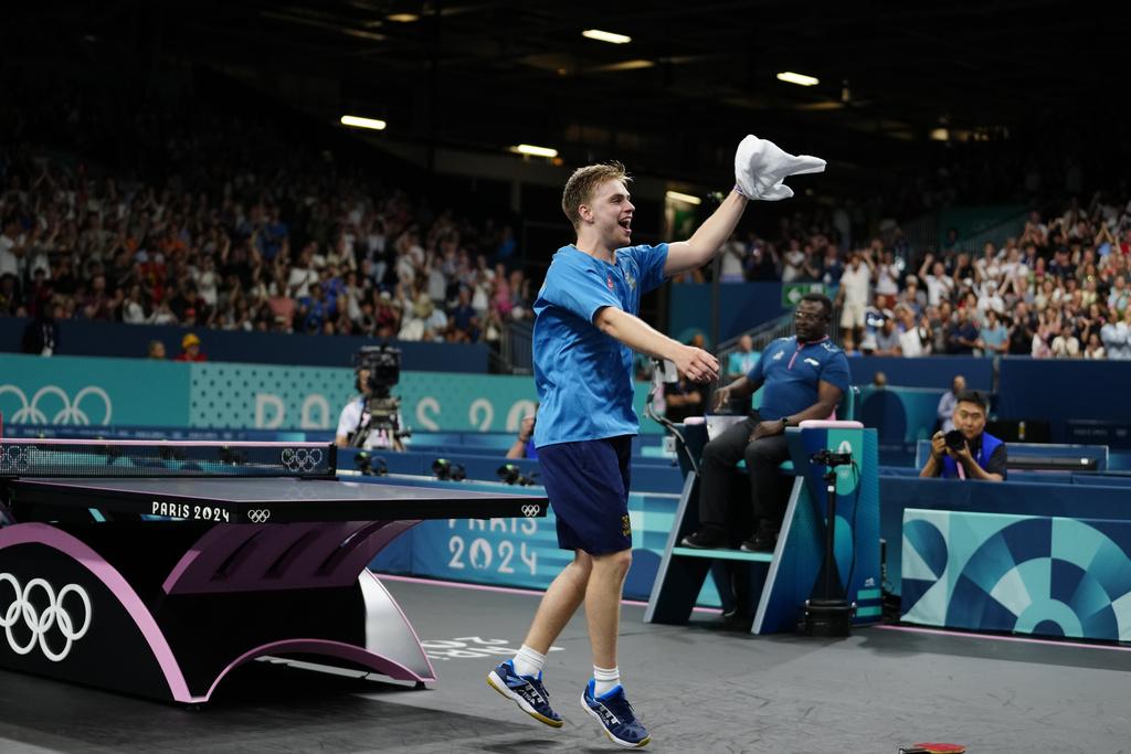 王楚欽轉戰男單32強爆大冷不敵瑞典球手出局 (美聯社)