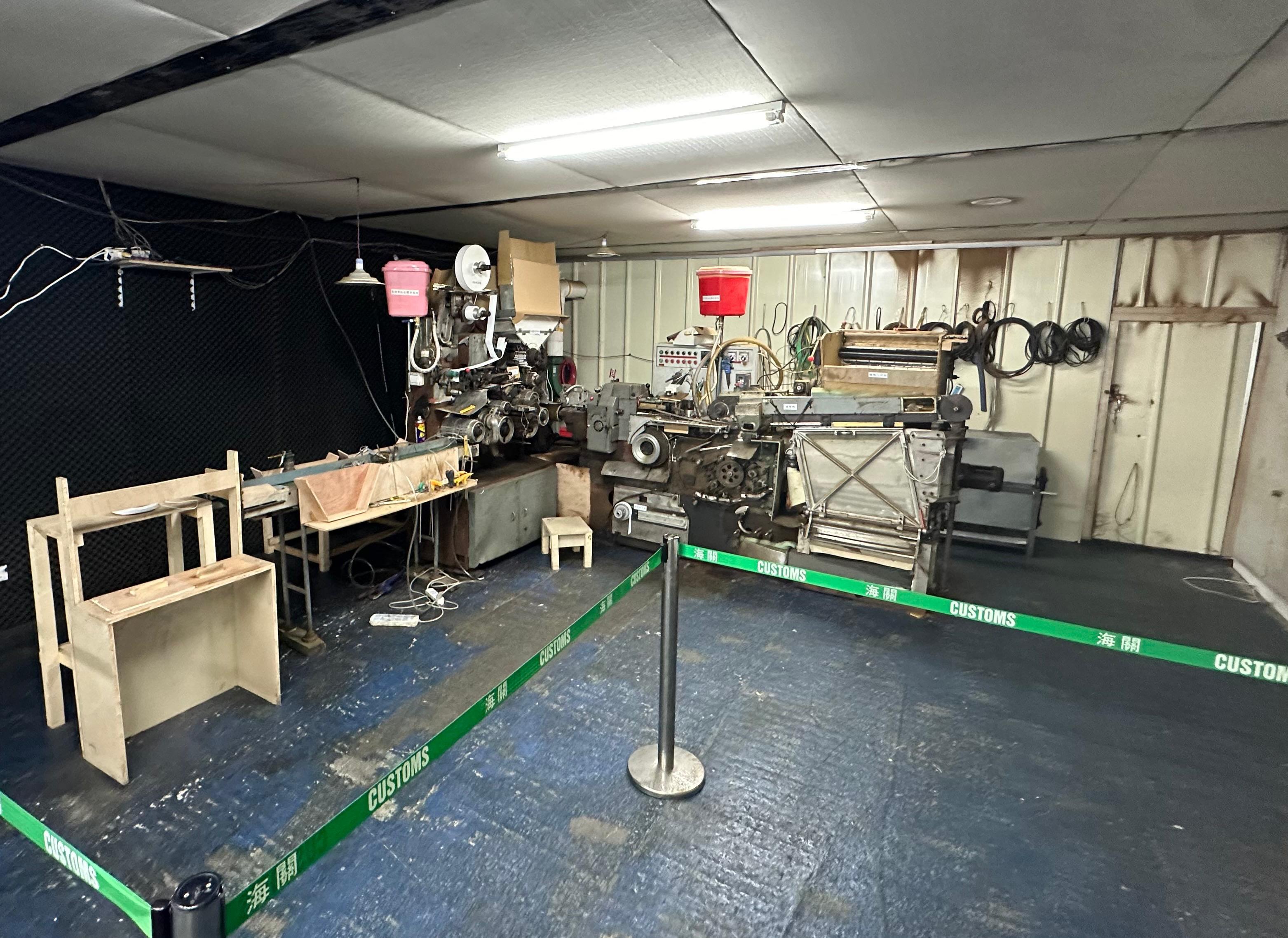 香港海關搗破歷來首宗地下製煙工場案件