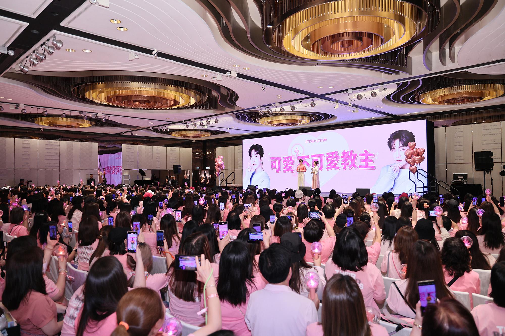 Anson Lo與神徒大合唱《不可愛教主》。