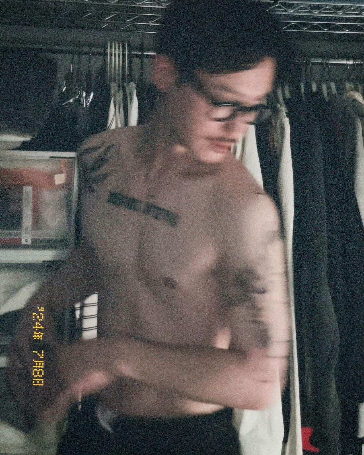 《夏日咖啡男友》的髮妝師GENSEI生於台灣。