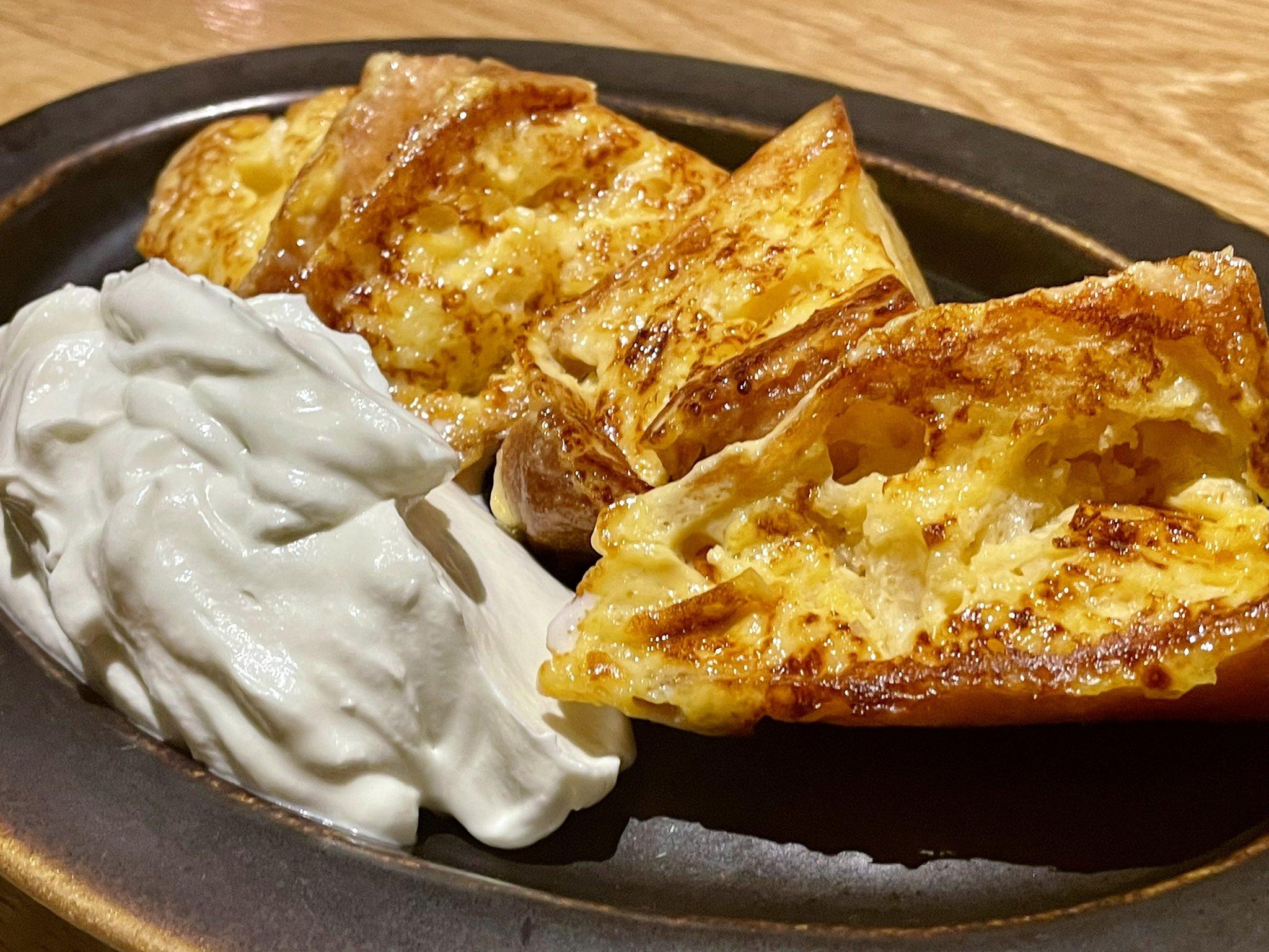 這間店位於新宿區百人町的「大久保酒吧」餐廳,位於JR大久保站附近,附近有不少外國人居住。