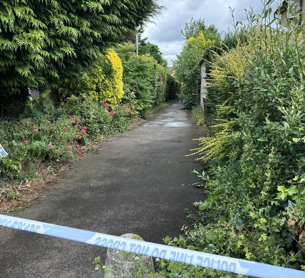 英國警察封鎖現場在調查。(X)