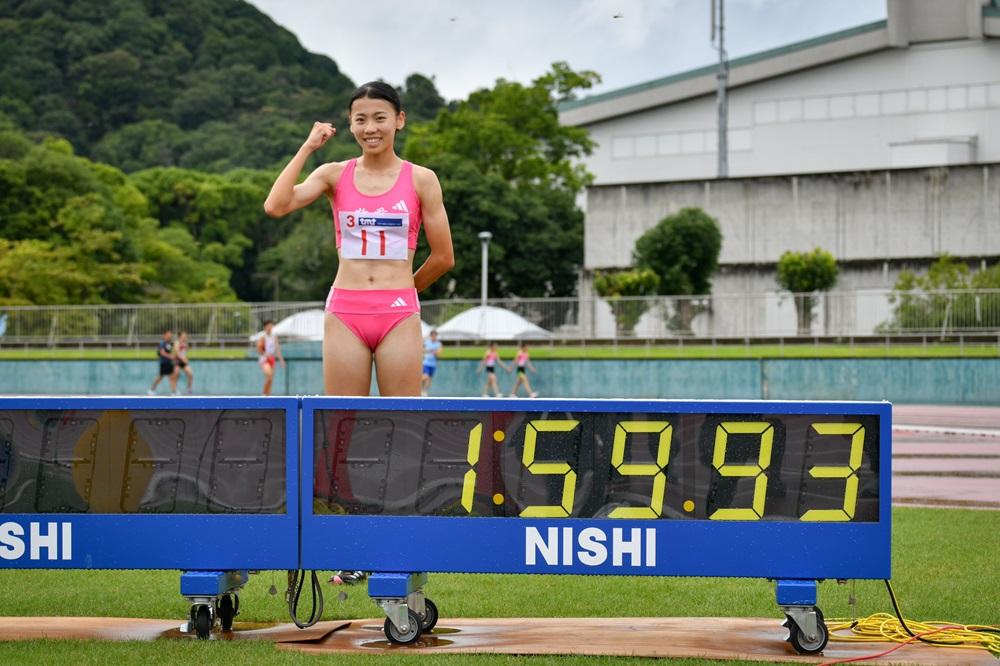 16歲的久保凛打破日本田徑紀錄。(X)