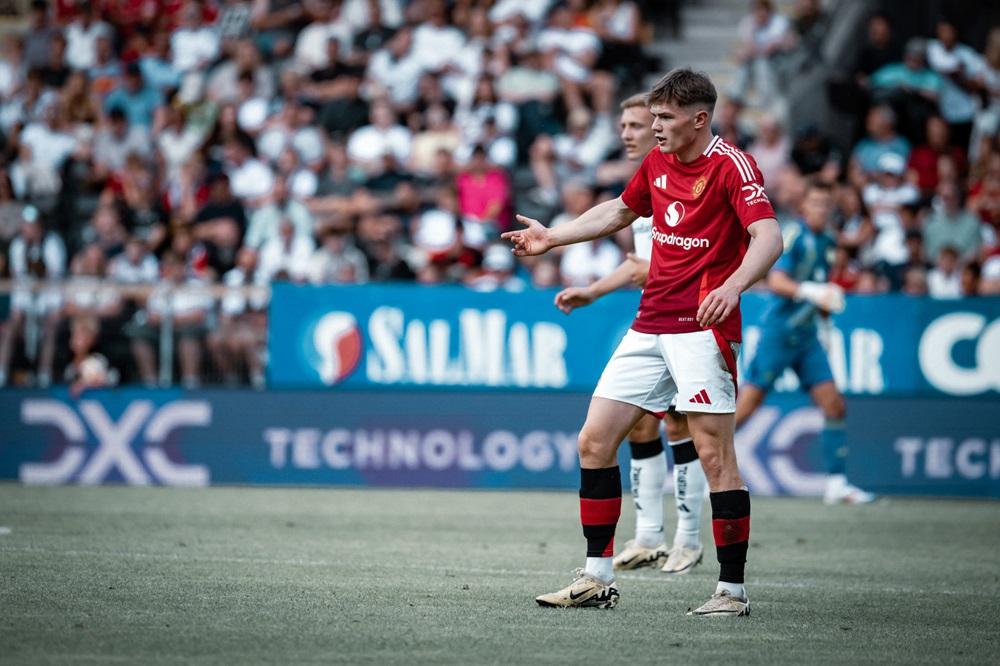 曼聯作客挪威洛辛堡友賽。(曼聯X)