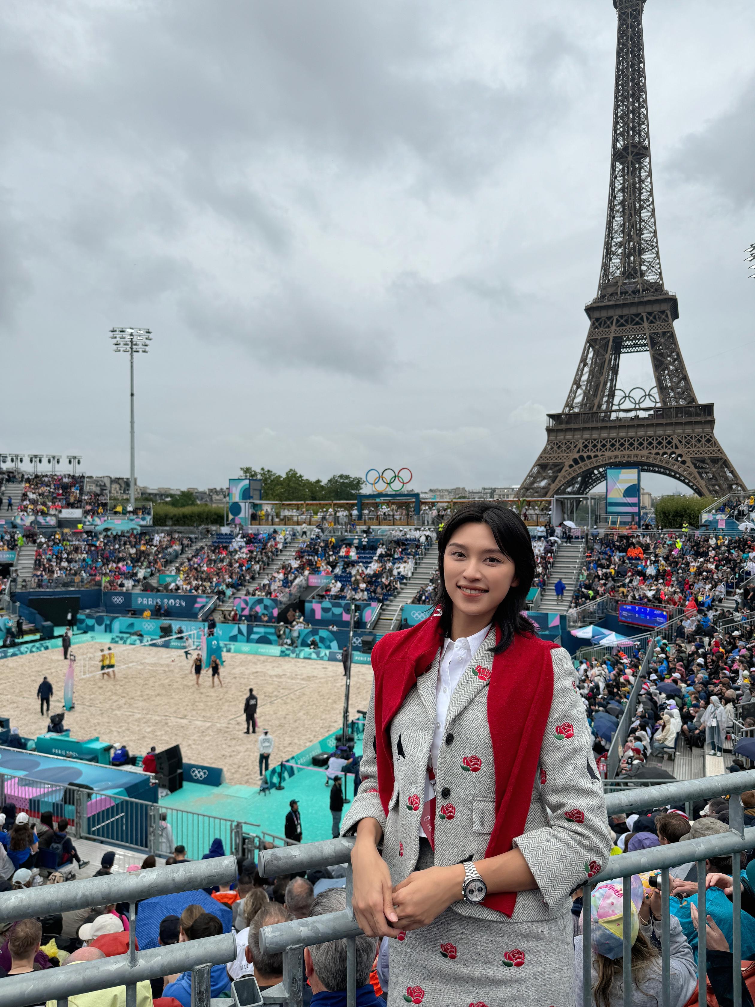 王丹妮在巴黎感受奧運氣氛。