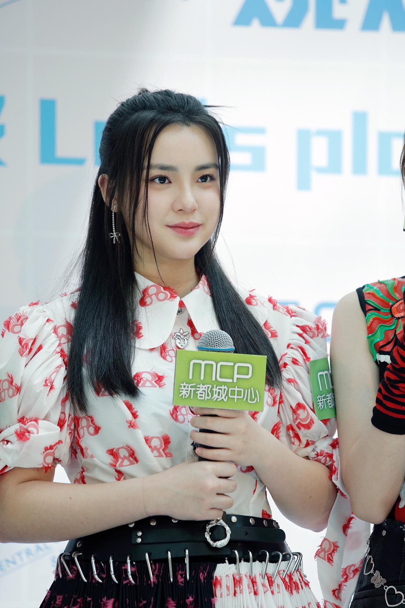 姚焯菲認為不用過度解讀炎明熹的ig帖文。