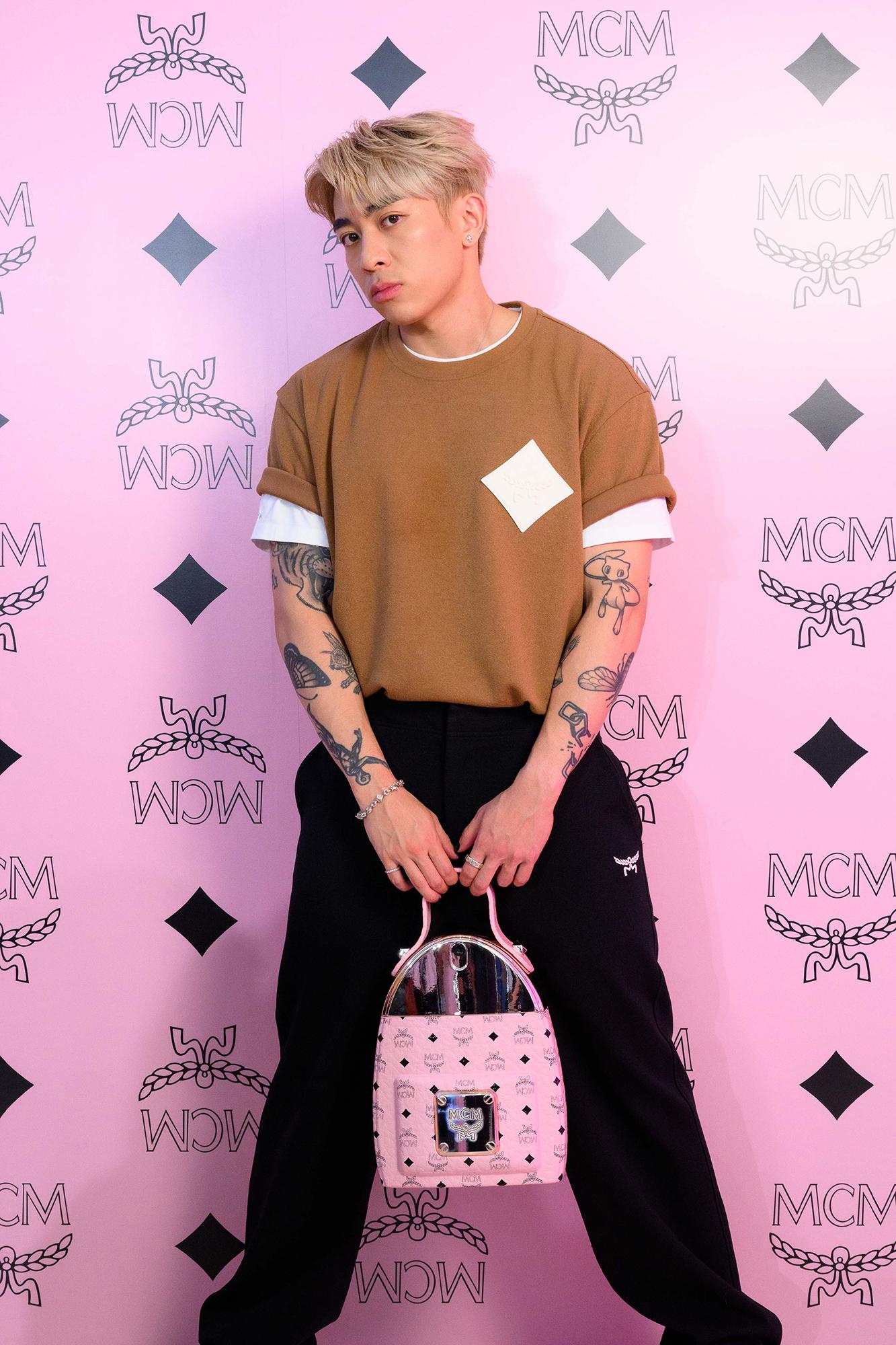 Tyson Yoshi及魏浚笙 (Jeffrey)出席MCM期間限定店的開幕活動。