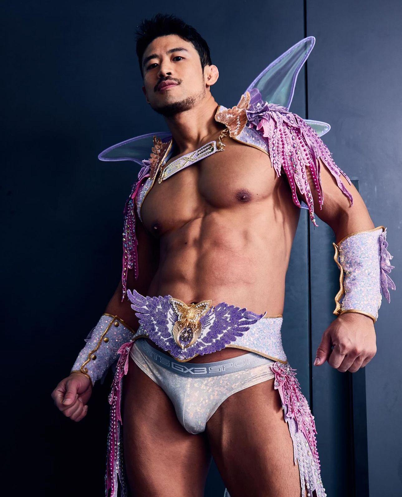 36歲的USAK職業是GOGO Dancer。