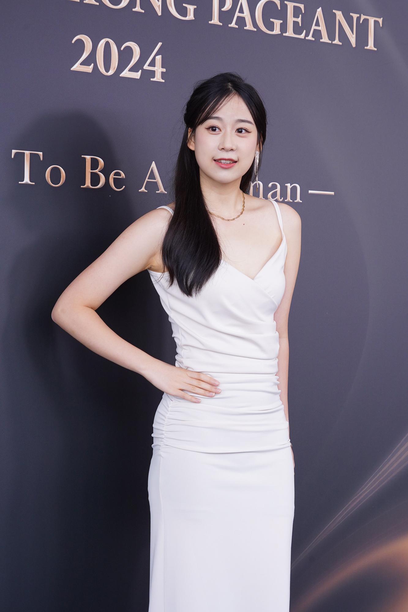 Yvonne 21歲 讀中大日本研究