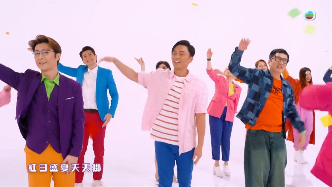 《愛.回家之開心速遞》換上全新片頭,由姚焯菲唱新的主題曲。