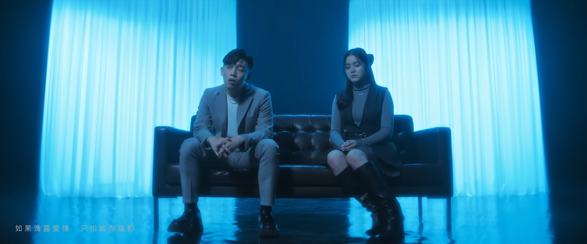 Chantel與MC合唱的《誰能避開戀愛這事情》正式推出。