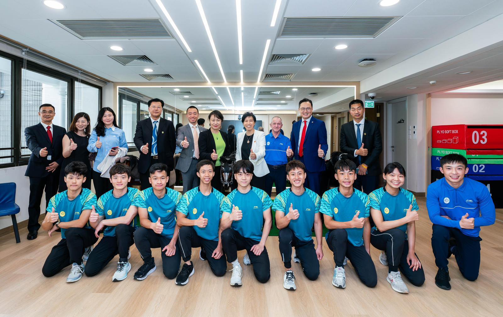 廣東省體育局代表團參觀香港賽馬會賽馬人才培訓中心及見習騎師學校。