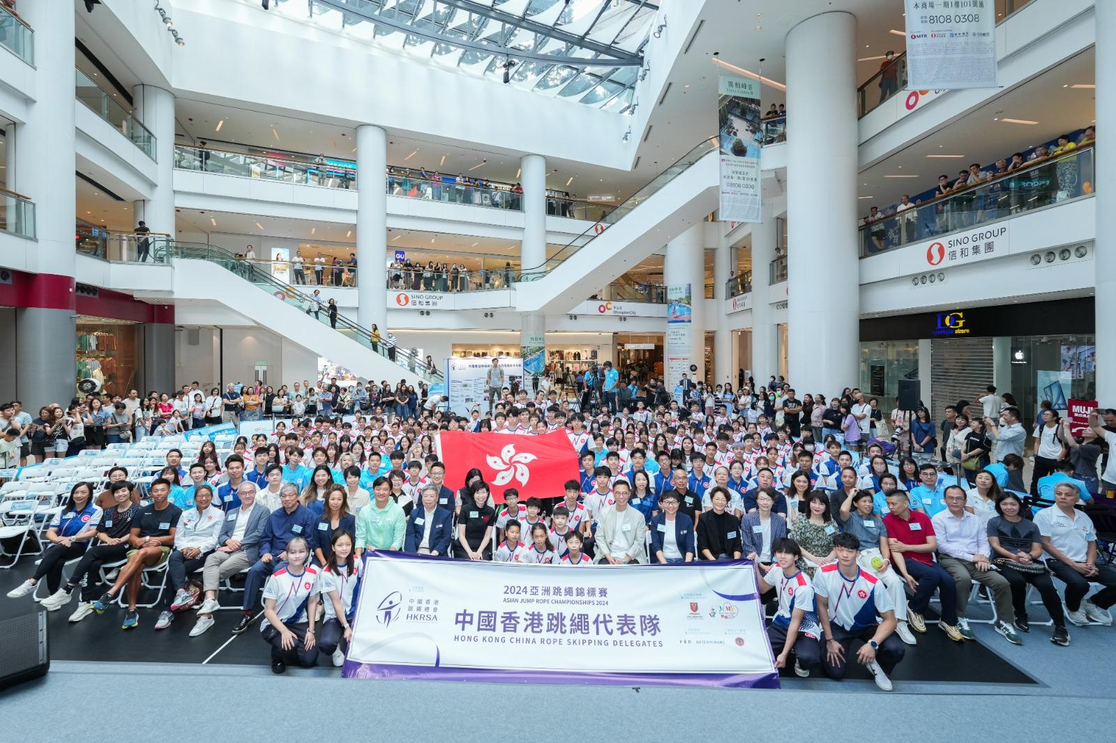 賽馬會「齊跳高飛」跳繩計劃啟動禮 冀3年推廣逾萬學生參與 培育135名教練