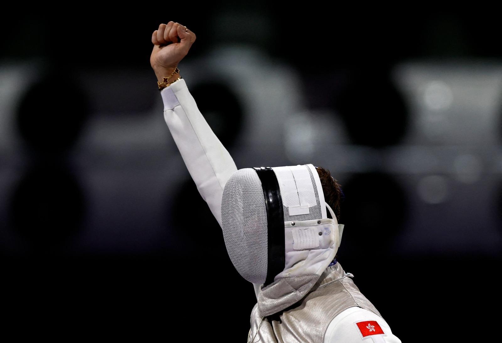 張家朗衛冕奧運金牌,手上逾萬的Cartier及Van Cleef & Arpels首飾,卻意外成焦點。