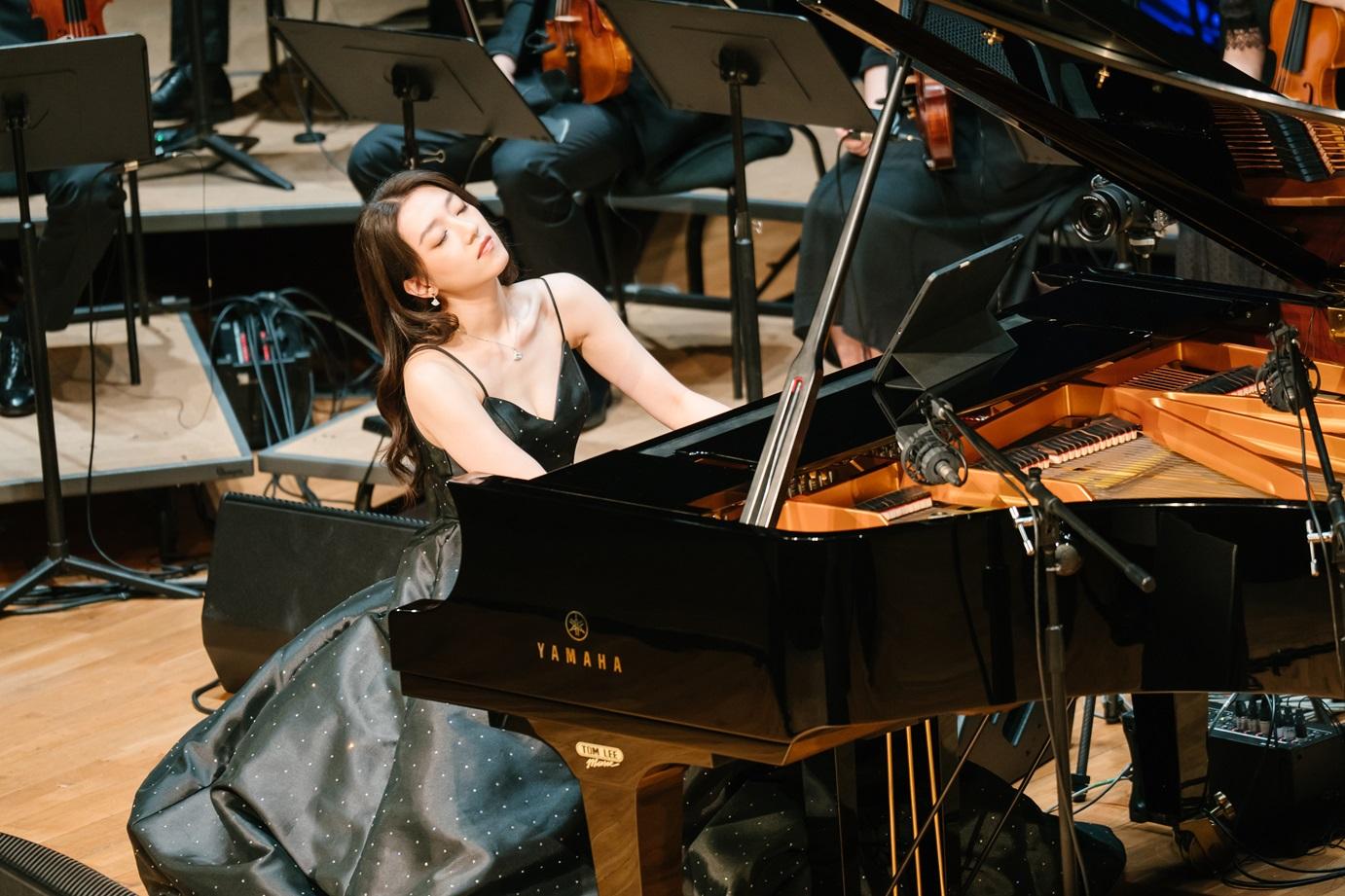 首次開金口的Joyce,獲不少觀眾大讚可出道做歌手。