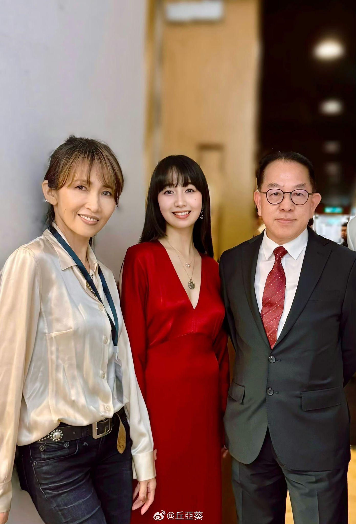 丘亞葵早前向工藤靜香及心美集郵。