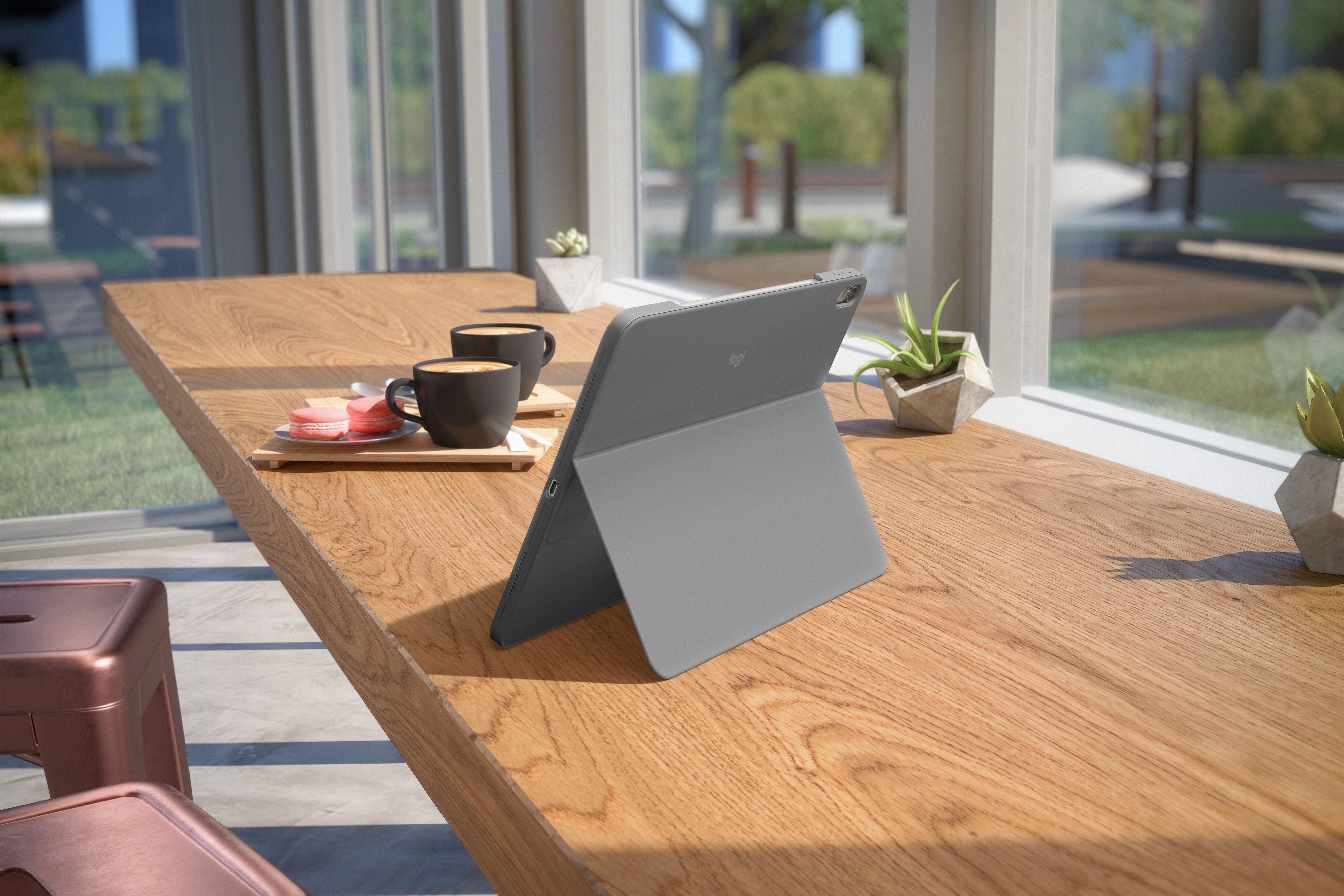 Combo Touch可作10至60度調整角度。