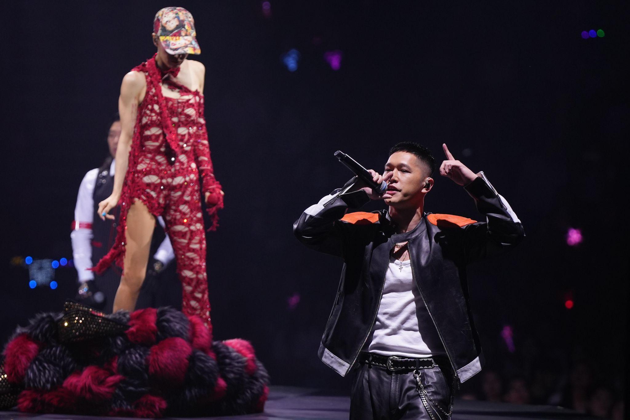 Matt Force表演《愛是… 2.0》