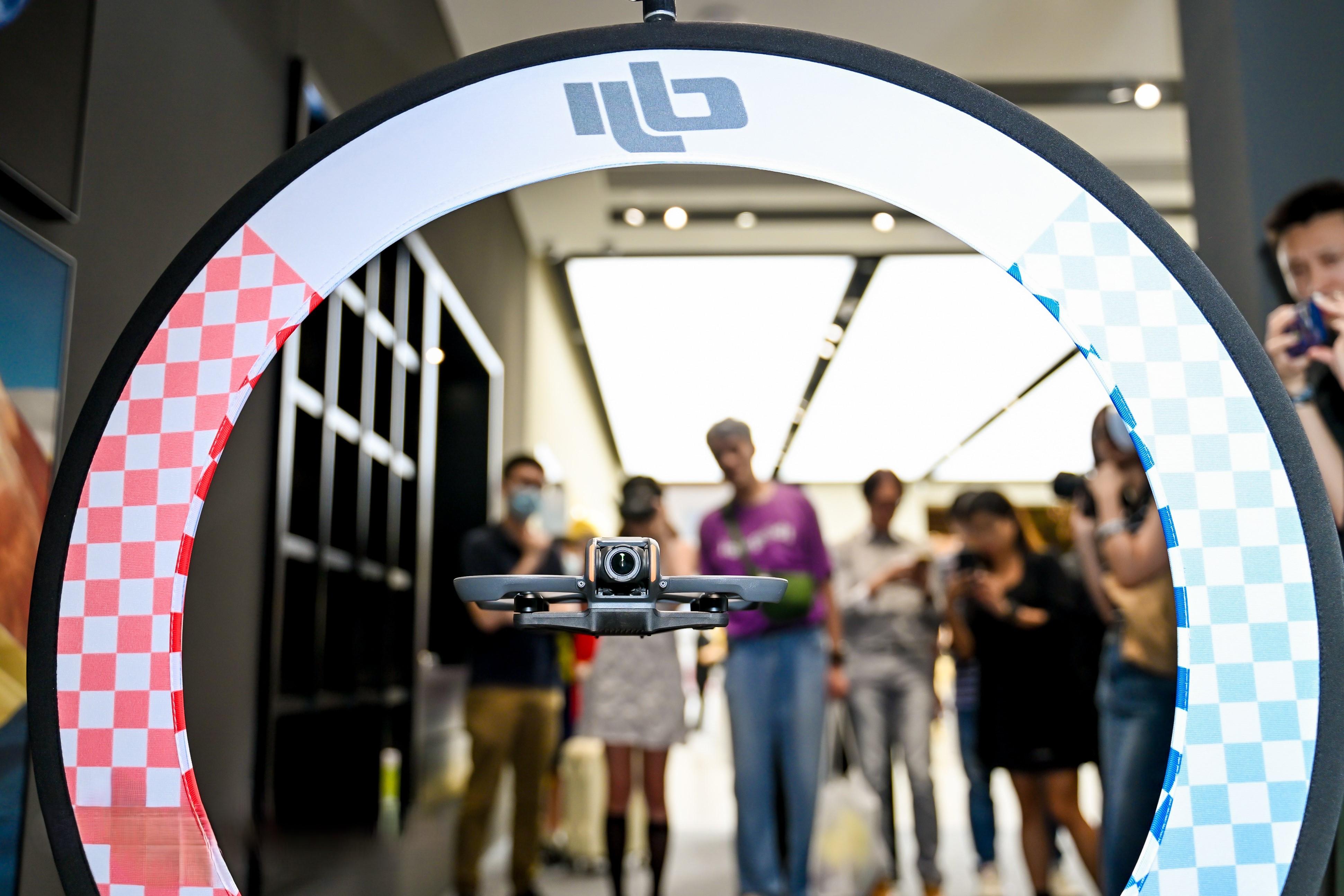 DJI各款航拍機都可以由專人指導下試飛。