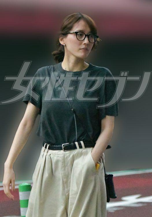 兩人已秘密展開同居生活。