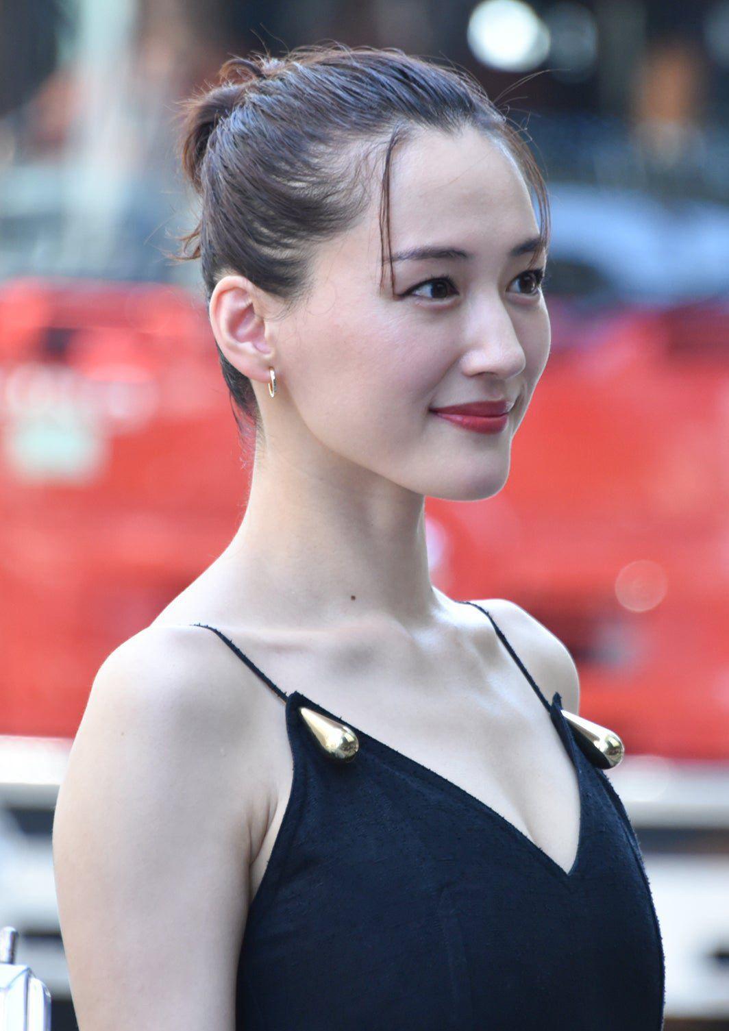 39歲女神綾瀨遙近日爆出新戀情。