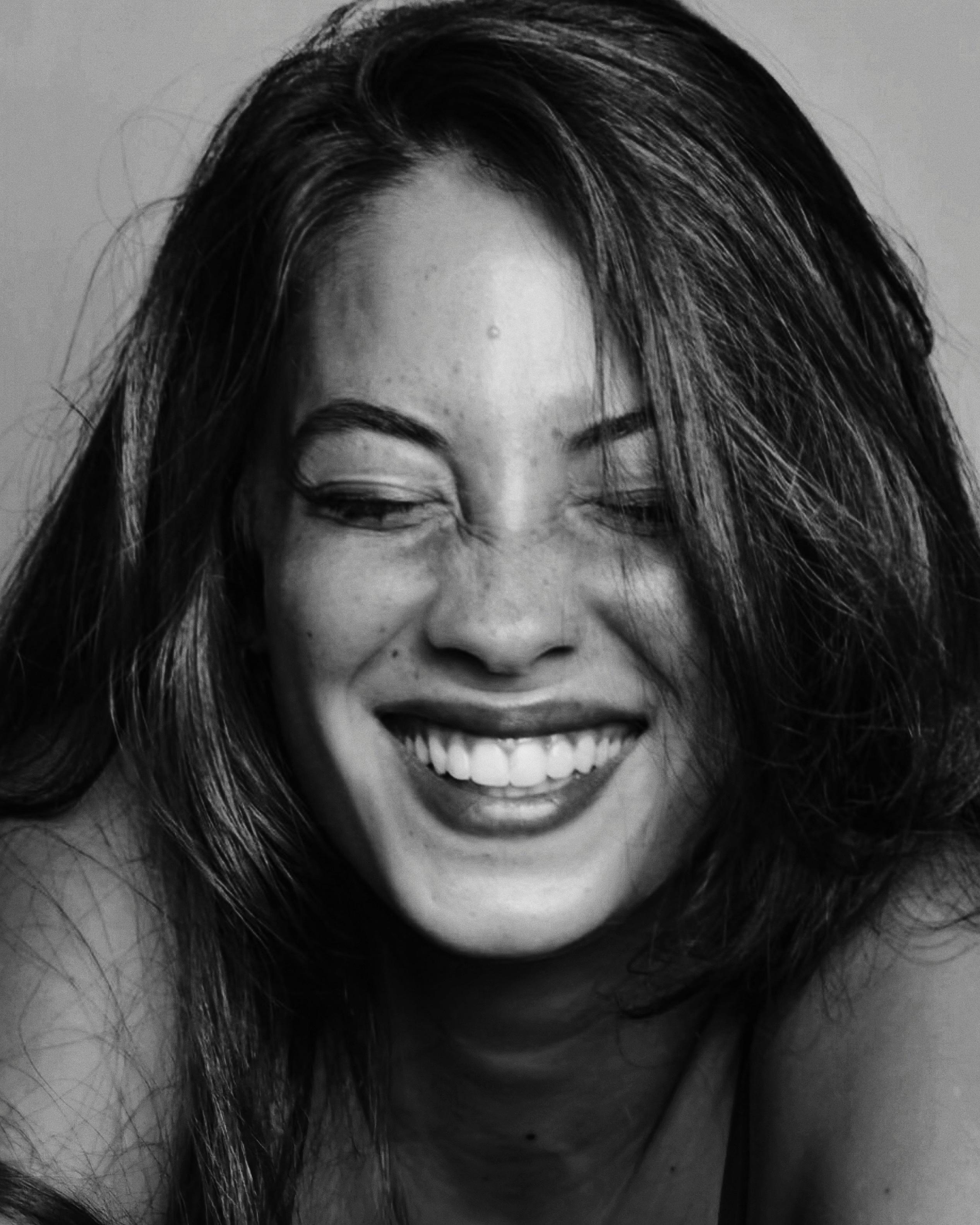 Enrica Brescia以HUAWEI P40 Pro捕捉了朋友夏恩被他逗笑的瞬間。