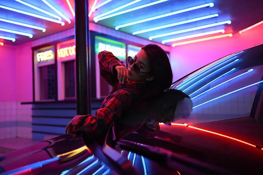 Z6III相片拍攝感光度高達ISO 64000,影片拍攝感光度高達ISO 51200,昏暗燈光都可拍攝清晰影像。