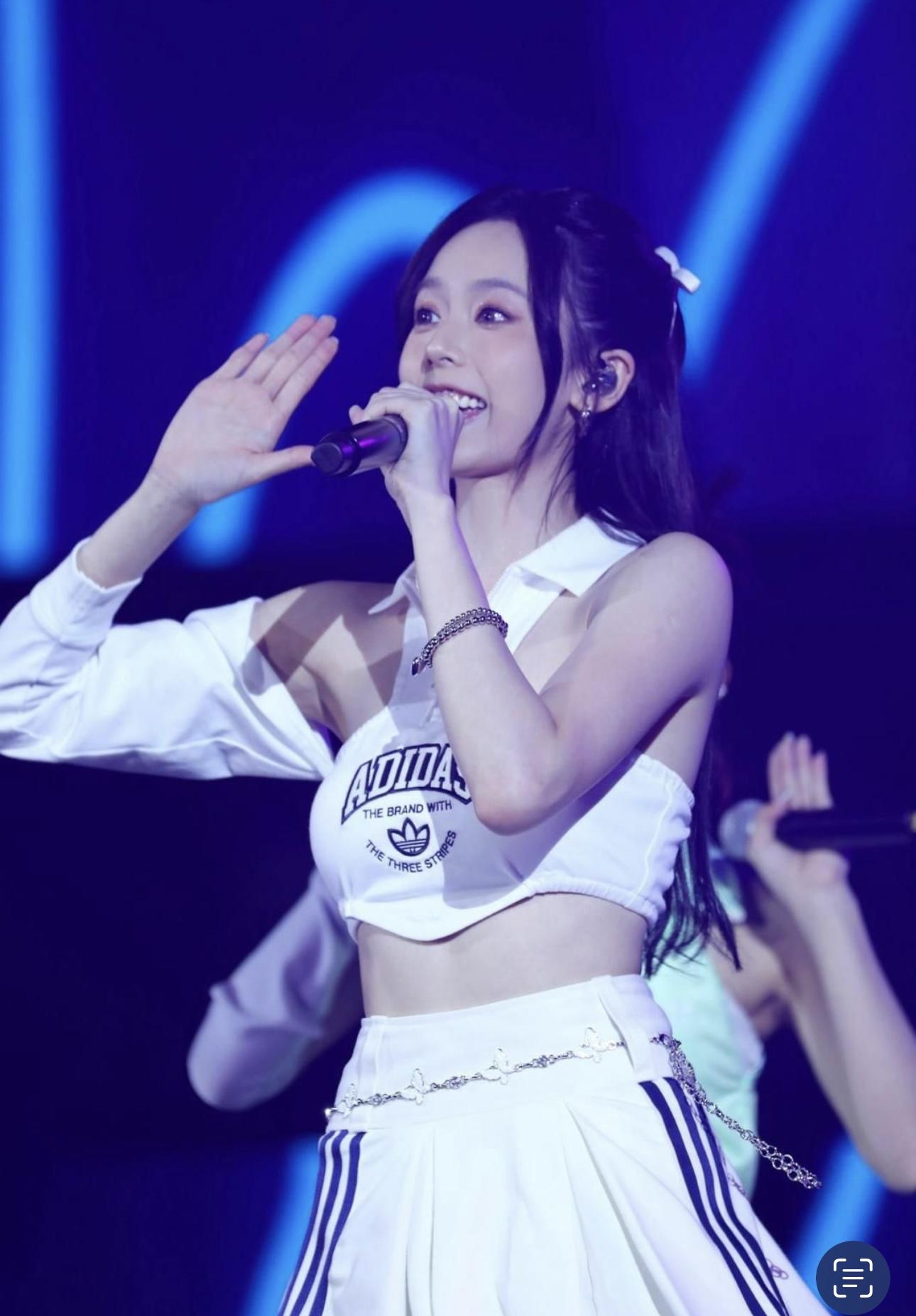 Macy坦言僅出道一個月,觀眾的反應令她們信心增加。