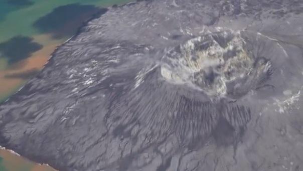 日本伊豆群島海底火山「須美壽島」周邊海水變色,火山口冒出白煙。(互聯網)