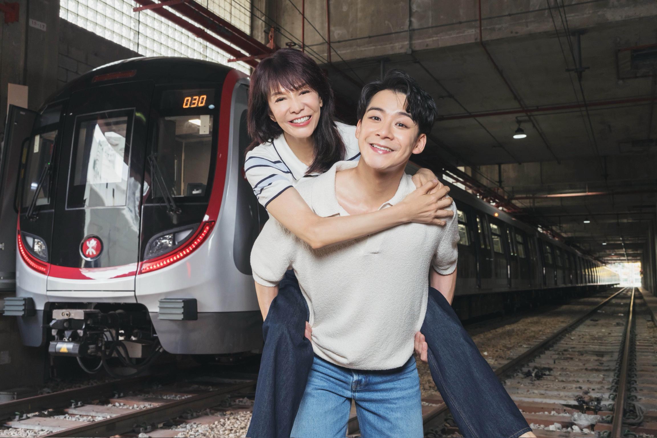 Do姐與Dickson重現《三人世界》最浪漫的一幕。