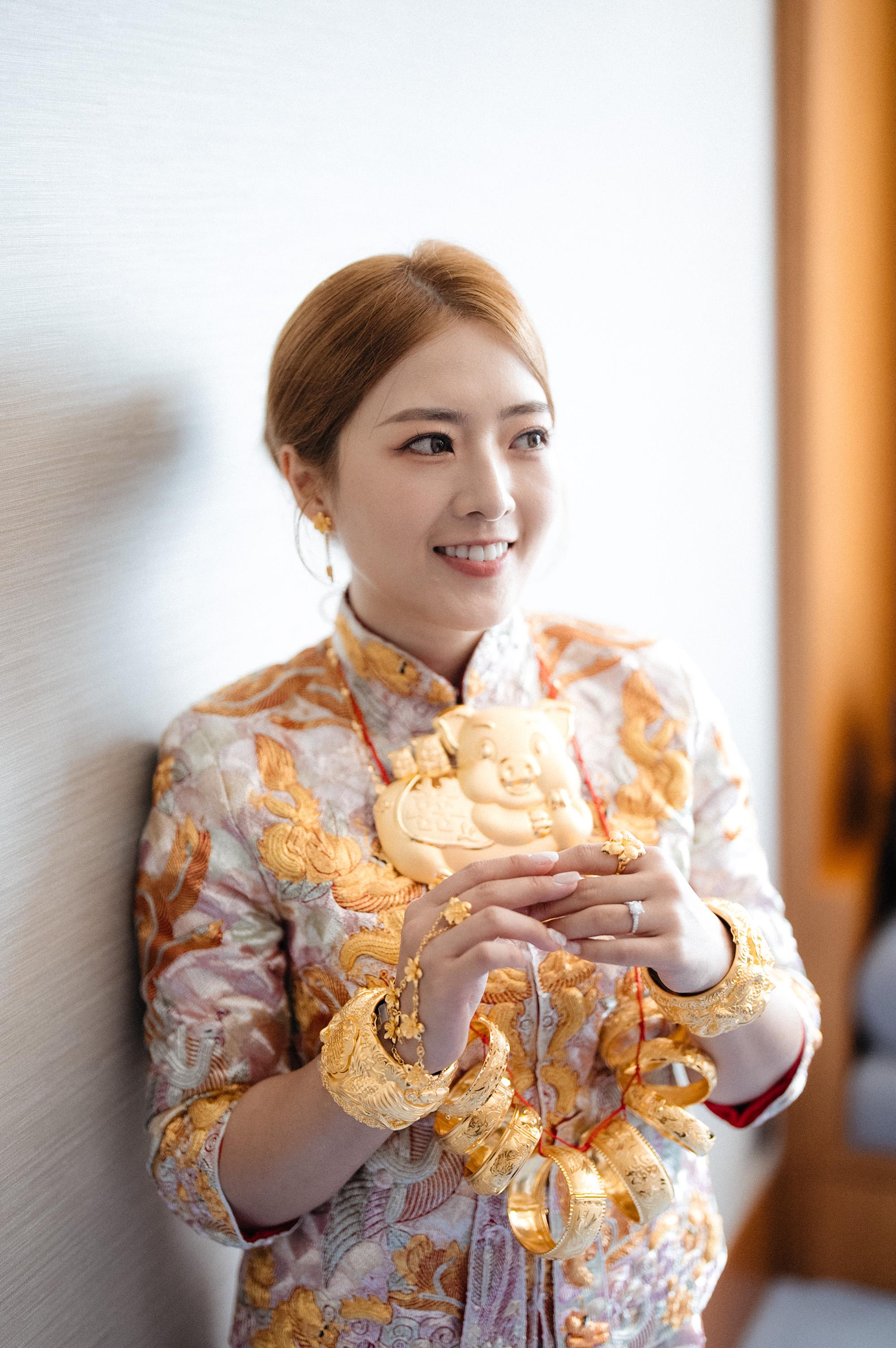 今日是李亦喬的大喜日子。