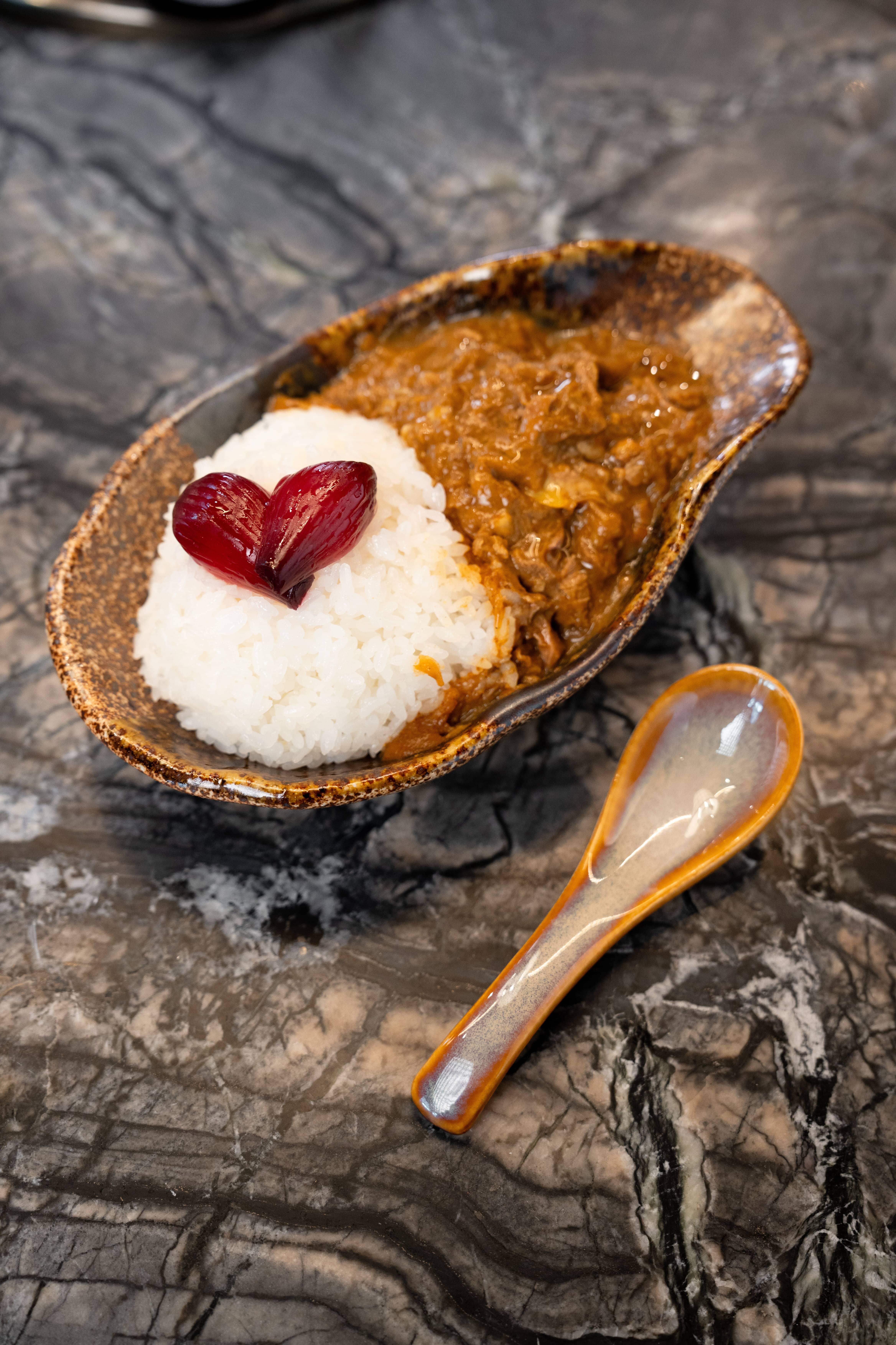 羊蹄山羊肉咖喱飯$168 配北海道夢美人米飯,咖哩香料味濃郁。