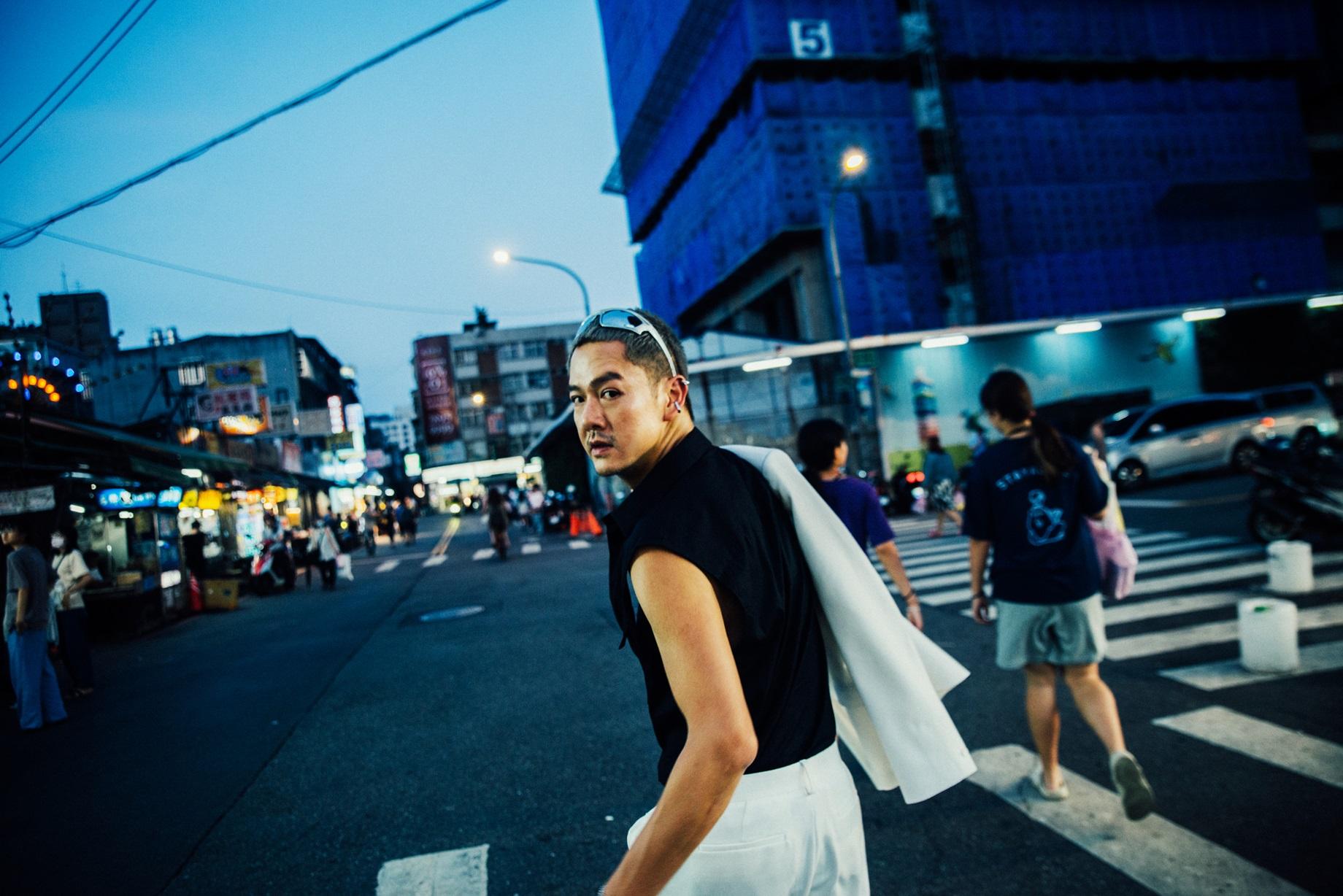 藍奕邦遠赴洛杉磯錄製跳唱able新作《男孩子!》