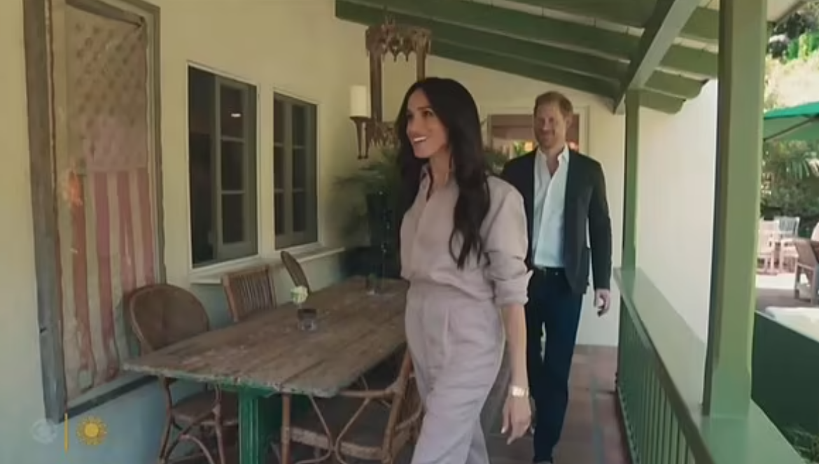 梅根及哈里接受CBS訪問。(互聯網)