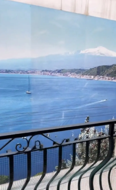 意大利某旅館的海景房。(互聯網)