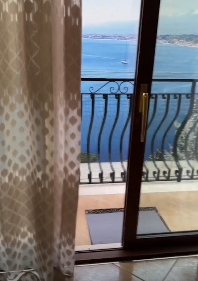 意大利某旅館的海景房。(互聯網)