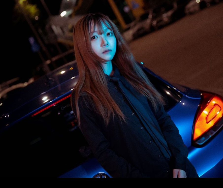 九巴「仙氣女車長」閒時亦熱愛駕車及出席COSPLAY活動。(網上圖片)