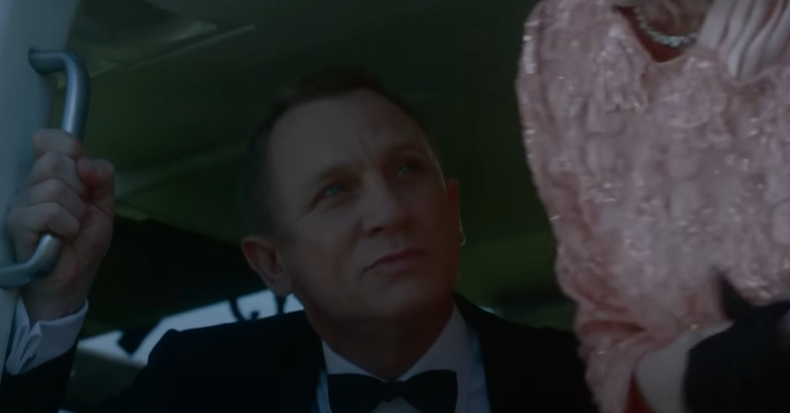 英女王占士邦短片