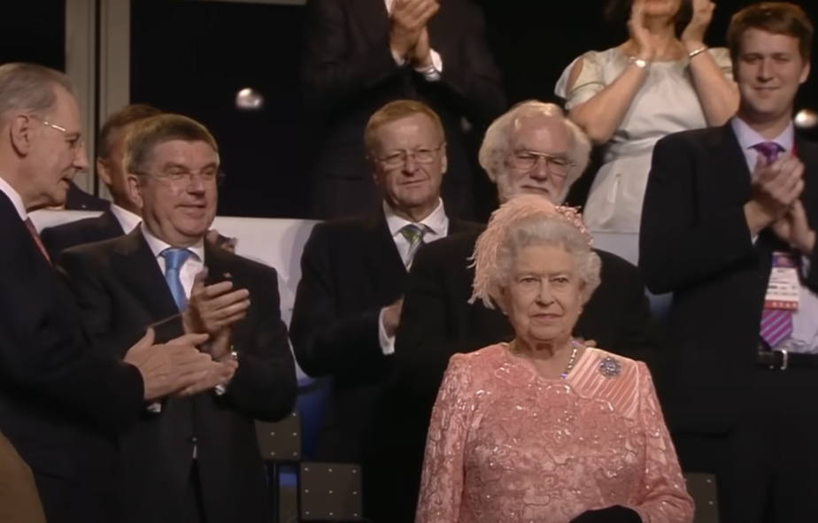 英女王占士邦短片