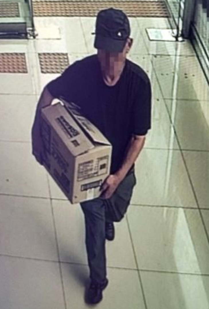 79歲老翁在2小時後自首,據稱是因為對治療不滿,「假牙裝不好」而犯案。