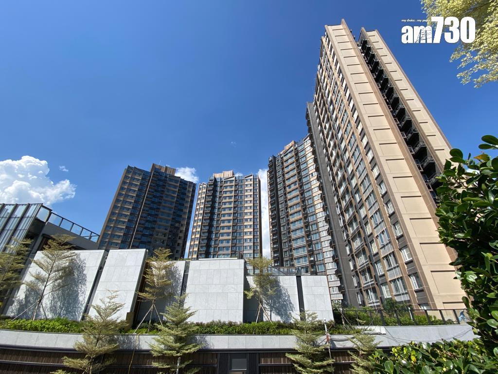 油塘新盤蔚藍東岸及屯門新盤飛揚1期(圖),均有單位於重售後,成交價較之前下降達32%。