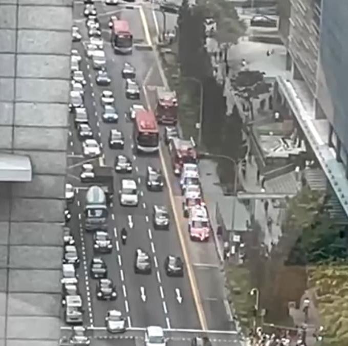 當局派出17輛救護車到場,將數十人送院治療。(X)